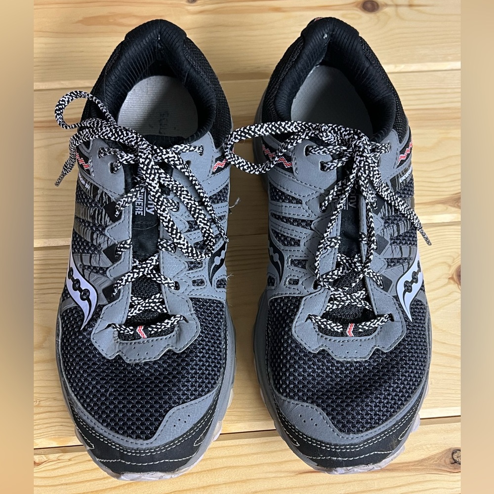 Women’s Grey & Black Saucony Grid Excursion TR Trail Running Shoes Sneakers Sz 8